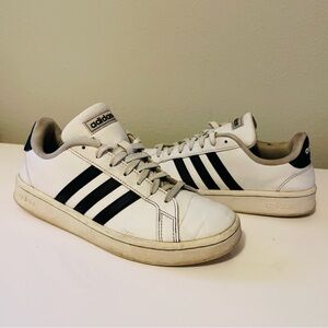 Adidas grand court low women size 8
